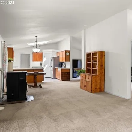 Image 8 - 245 Sakari Ln, Kelso, Washington, 98626 - Apartment for sale