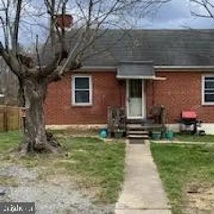 Buy this 3 bed house on 2933 Stonewall Jackson Highway in Warren County, VA 22610
