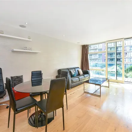 Rent this 2 bed apartment on Warwick Building in 366 Queenstown Road, London