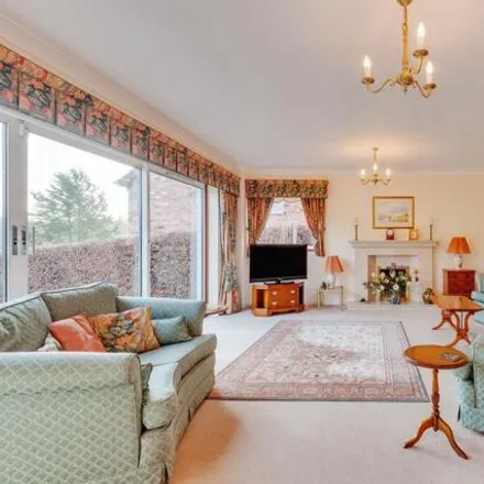 Image 3 - Willowmead Drive, Prestbury, United Kingdom - House for sale