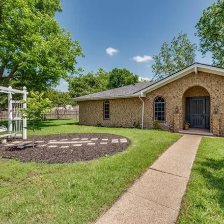 Image 2 - 120 East Mimosa Street, Crandall, TX 75114, USA - House for sale