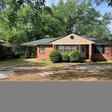 Buy this 3 bed house on 13th Avenue in Albany, GA 31702