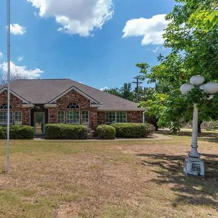 Buy this 5 bed house on 1010 South Clinton Lane in Midlothian, TX 76065