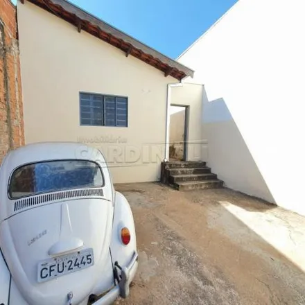 Buy this 2 bed house on Rua Joaquim Garcia de Oliveira in Loteamento de Interesse Social Cidade Aracy, São Carlos - SP