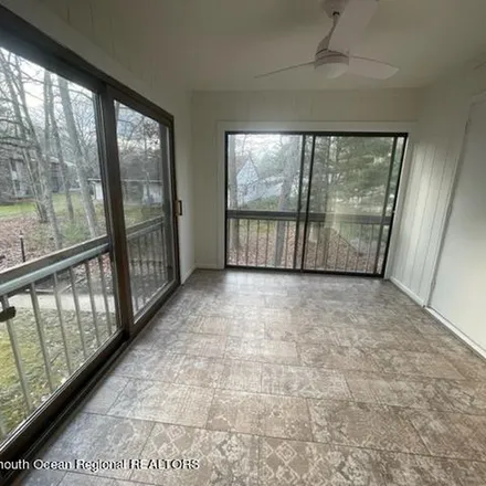 Image 9 - unnamed road, Whittier Oaks, Manalapan Township, NJ, USA - Apartment for rent