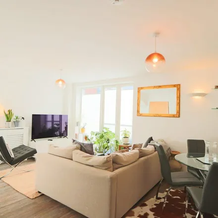 Rent this 2 bed apartment on Beauley Motor Services in Cooperage Lane, Bristol