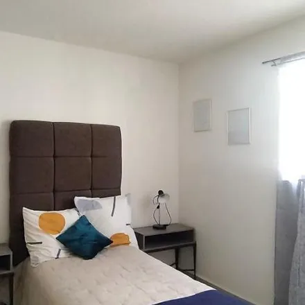 Buy this 2 bed apartment on Circuito Vistas Cumbres in Altavista, 37209 León
