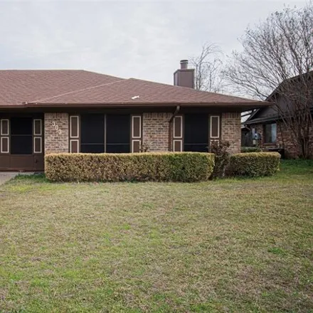 Rent this 2 bed house on 307 Cole Street in Garland, TX 75040