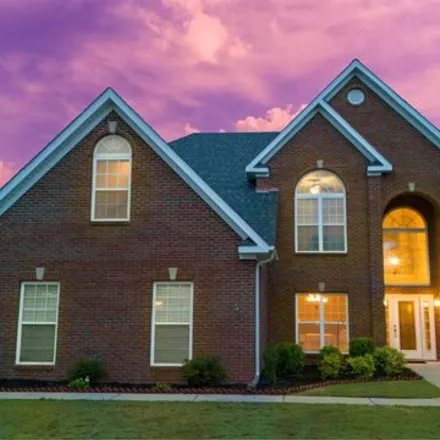 Buy this 5 bed house on 5001 Creekbriar Circle in Huntsville, AL 35763