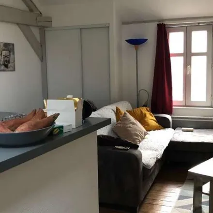 Image 2 - 19 Rue du Petit Bonneveau, 86000 Poitiers, France - Apartment for rent