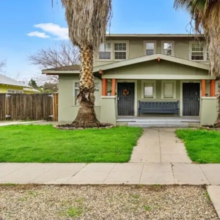Buy this 2 bed house on 594 North Echo Avenue in Fresno, CA 93728