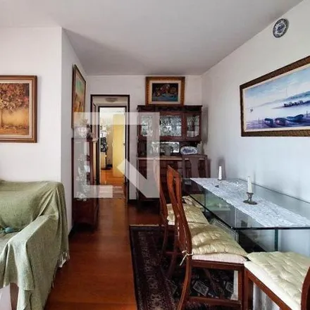 Buy this 2 bed apartment on Avenida Almirante Ary Parreiras in Icaraí, Niterói - RJ
