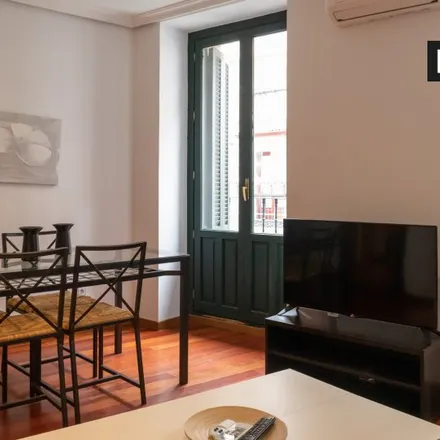 Image 4 - Calle de los Reyes, 16, 28015 Madrid, Spain - Apartment for rent