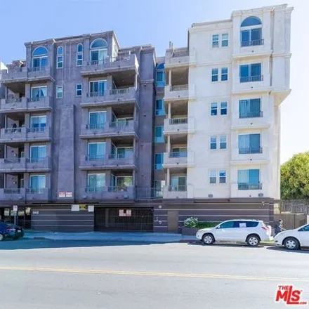 Buy this 3 bed condo on 848 Irolo St Apt 408 in Los Angeles, California