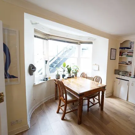 Image 3 - 50 Gloucester Mews, London, W2 3HE, United Kingdom - Apartment for rent