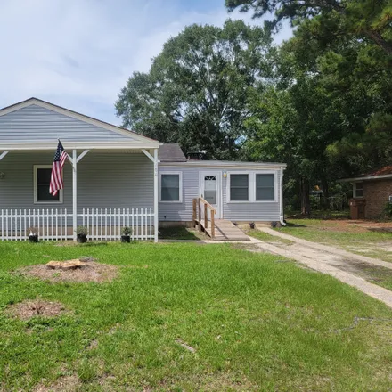 Buy this 3 bed house on 1684 Vine Street in Biloxi, MS 39531