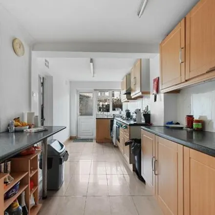 Image 5 - 117 Tower Hamlets Road, London, E7 9DD, United Kingdom - Townhouse for sale