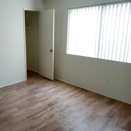 Image 3 - 6582 Irvine Avenue, Los Angeles, CA 91606, USA - Townhouse for rent