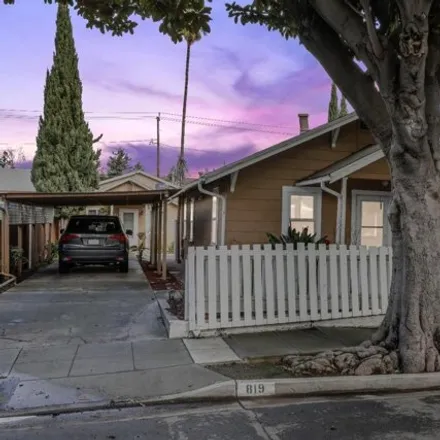 Buy this 3 bed house on 819 Muender Avenue in Sunnyvale, CA 94807