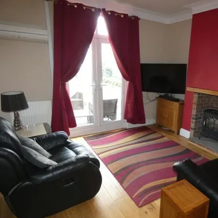 Image 3 - Glyn-Y-Coed Road, Neath, SA11 3AD, United Kingdom - House for sale