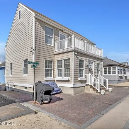 Image 3 - 6 Hayes Ct, Point Pleasant Beach, New Jersey, 08742 - House for sale