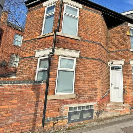 Rent this 6 bed room on 366 Alfreton Road in Nottingham, NG7 5NE