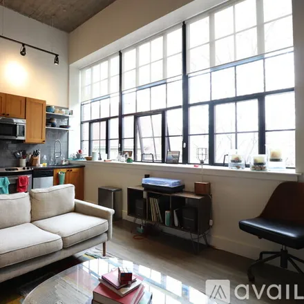 Rent this studio apartment on 20 Sunnyside St