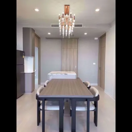 Image 3 - Phloen Chit Road, Lang Suan, Pathum Wan District, 10330, Thailand - Apartment for rent