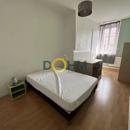 Rent this 4 bed apartment on 3 Place de l'Hôtel de Ville in 42000 Saint-Étienne, France