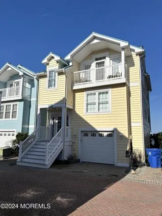 Buy this 3 bed condo on Harbor View Marina in Bay Club Lane West, Beach Haven