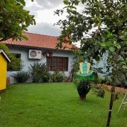 Buy this 3 bed house on Rua David Cordeiro in Jardim Tarobá, Foz do Iguaçu - PR