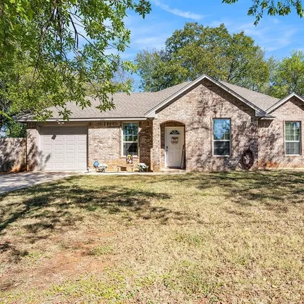 Buy this 3 bed house on 202 Gatrix Avenue in Cleburne, TX 76033