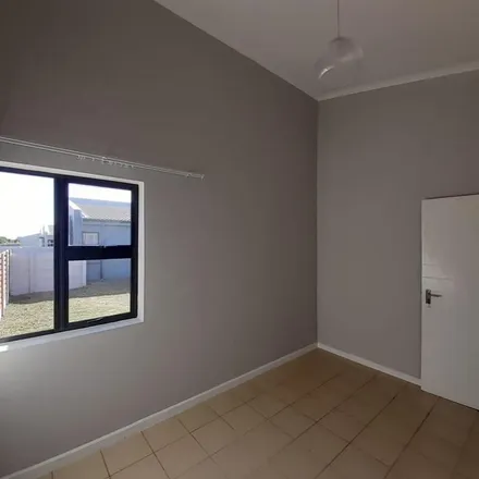 Image 5 - Joslyn Crescent, Nelson Mandela Bay Ward 12, Eastern Cape, 6025, South Africa - Apartment for rent