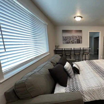 Rent this 1 bed townhouse on Sacramento