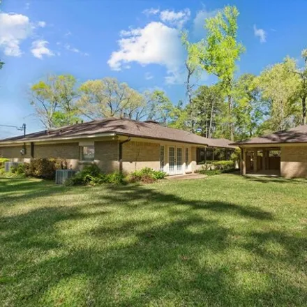 Image 5 - 8215 Yale Drive, Tyler, TX 75703, USA - House for sale