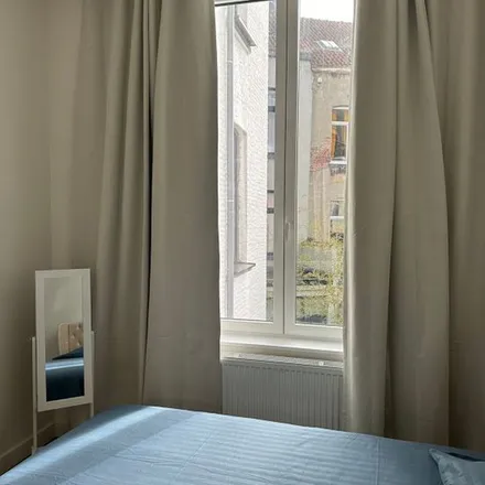 Rent this 2 bed apartment on Rue Charles Martel - Karel Martelstraat 39 in 1000 Brussels, Belgium