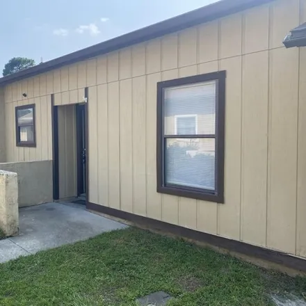 Rent this 2 bed house on 1297 Monticello Drive in Clay County, FL 32065