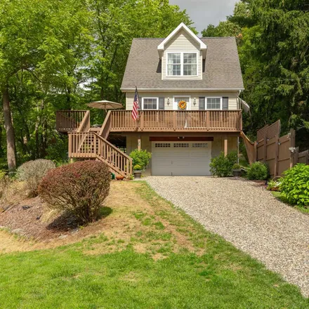 Buy this 2 bed house on 616 Oak Summit Road in Village of Millbrook, Washington