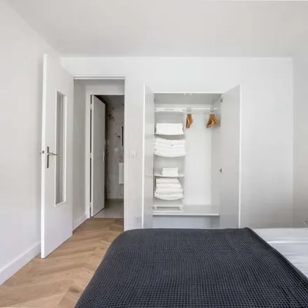 Image 3 - 24 Avenue de Wagram, Paris, France - Apartment for rent