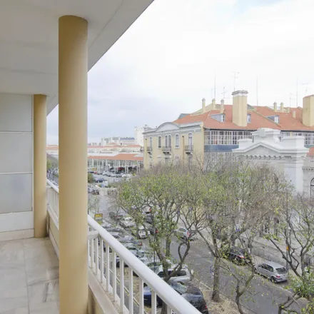 Image 5 - Avenida Defensores de Chaves, 1000-139 Lisbon, Portugal - Apartment for rent