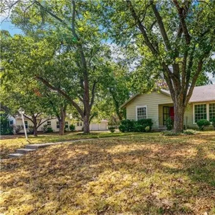 Image 5 - 1833 North 34th Street, Waco, TX 76707, USA - House for sale