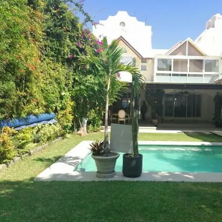 Buy this 6 bed house on Privada Gobernador de Chihuahua in Potrero Verde, 62350 Cuernavaca