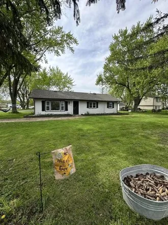 Image 1 - 26424 103rd Place, Salem Lakes, WI 53179, USA - House for sale