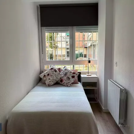 Rent this studio room on unnamed road in 28019 Madrid, Spain