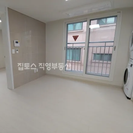 Image 2 - 서울특별시 서초구 방배동 435-9 - Apartment for rent