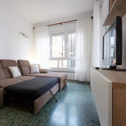 Image 5 - Travessera de Dalt, 118, 120, 08001 Barcelona, Spain - Apartment for rent