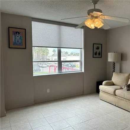 Image 7 - The Cliff House, South Chaparral Street, Corpus Christi, TX 78401, USA - Condo for sale