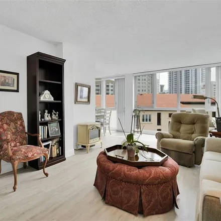 Image 3 - 470 3rd Street S 622 - Apartment for sale