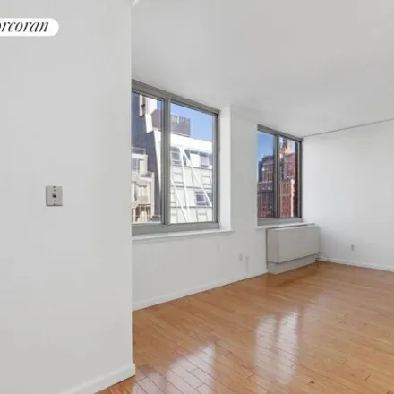 Image 2 - 514 West 23rd Street, New York, NY 10011, USA - Apartment for rent