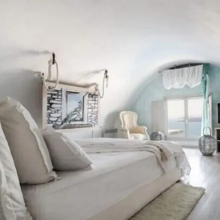 Rent this 5 bed house on Santorini in Thira Municipal Unit, Thira Regional Unit